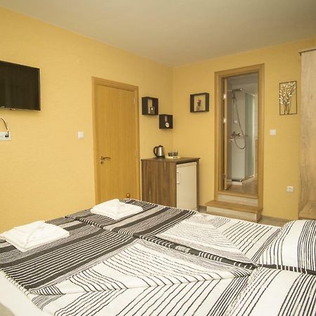 Apartamento Двойна Стая I - Къща За Гости Зоя Tsarevo Exterior foto
