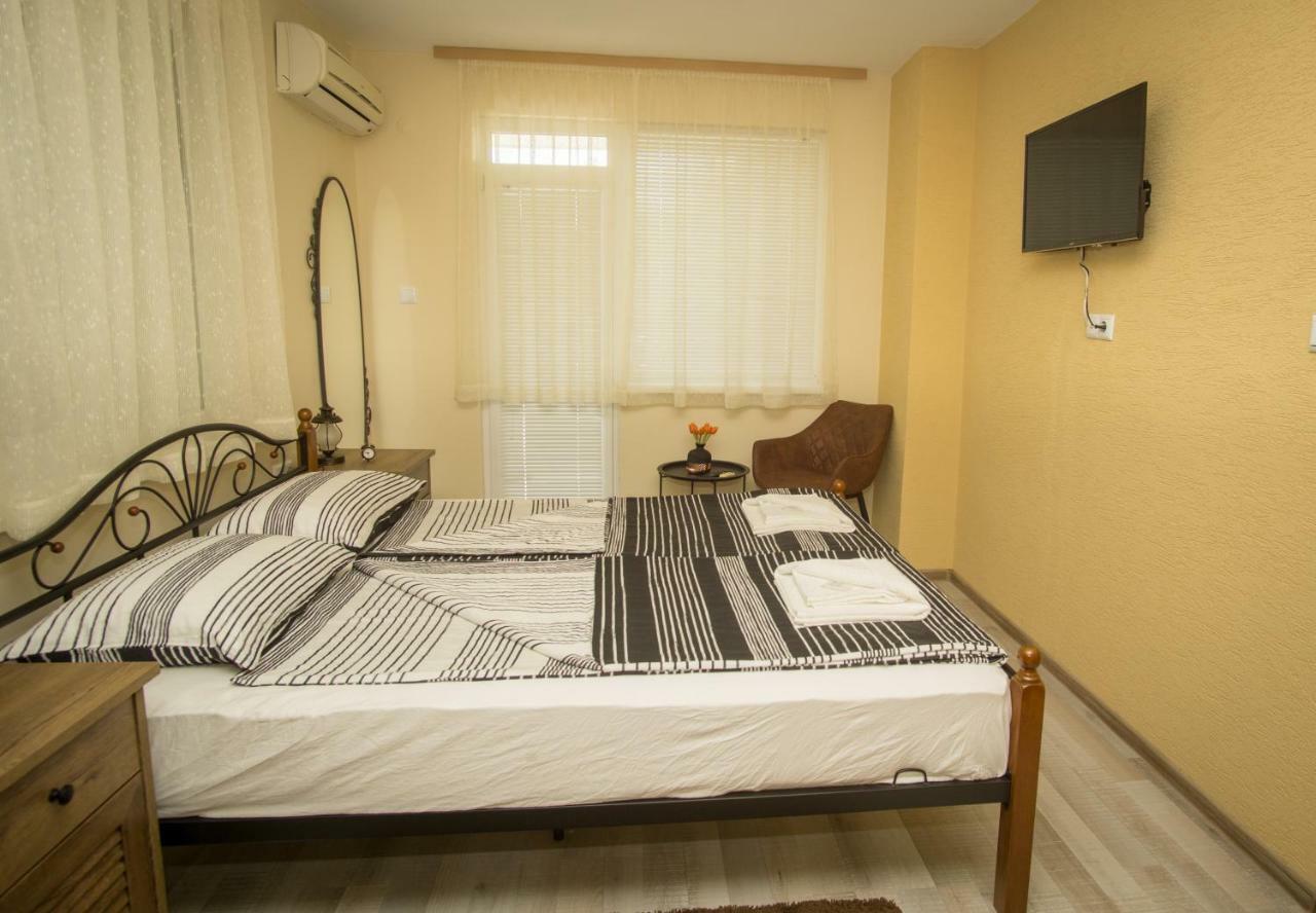 Apartamento Двойна Стая I - Къща За Гости Зоя Tsarevo Exterior foto