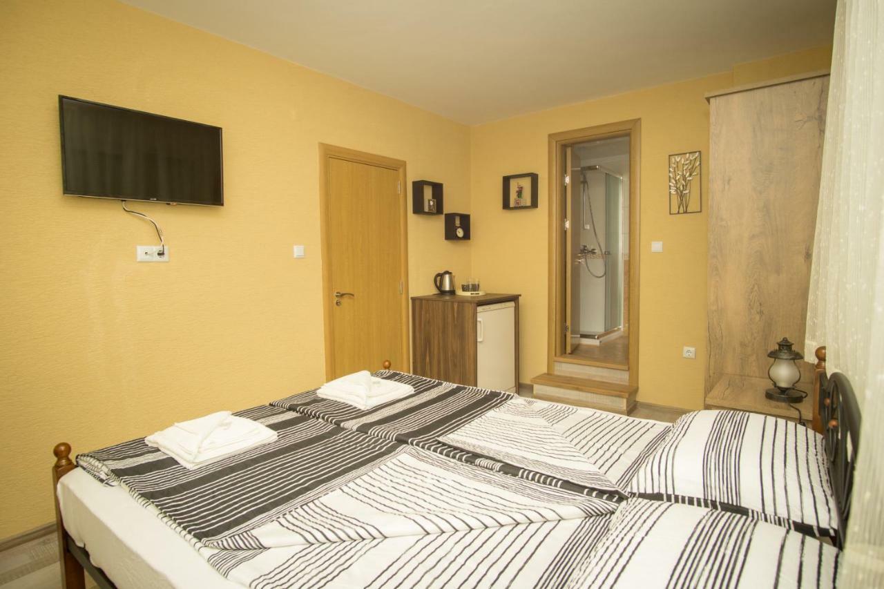 Apartamento Двойна Стая I - Къща За Гости Зоя Tsarevo Exterior foto