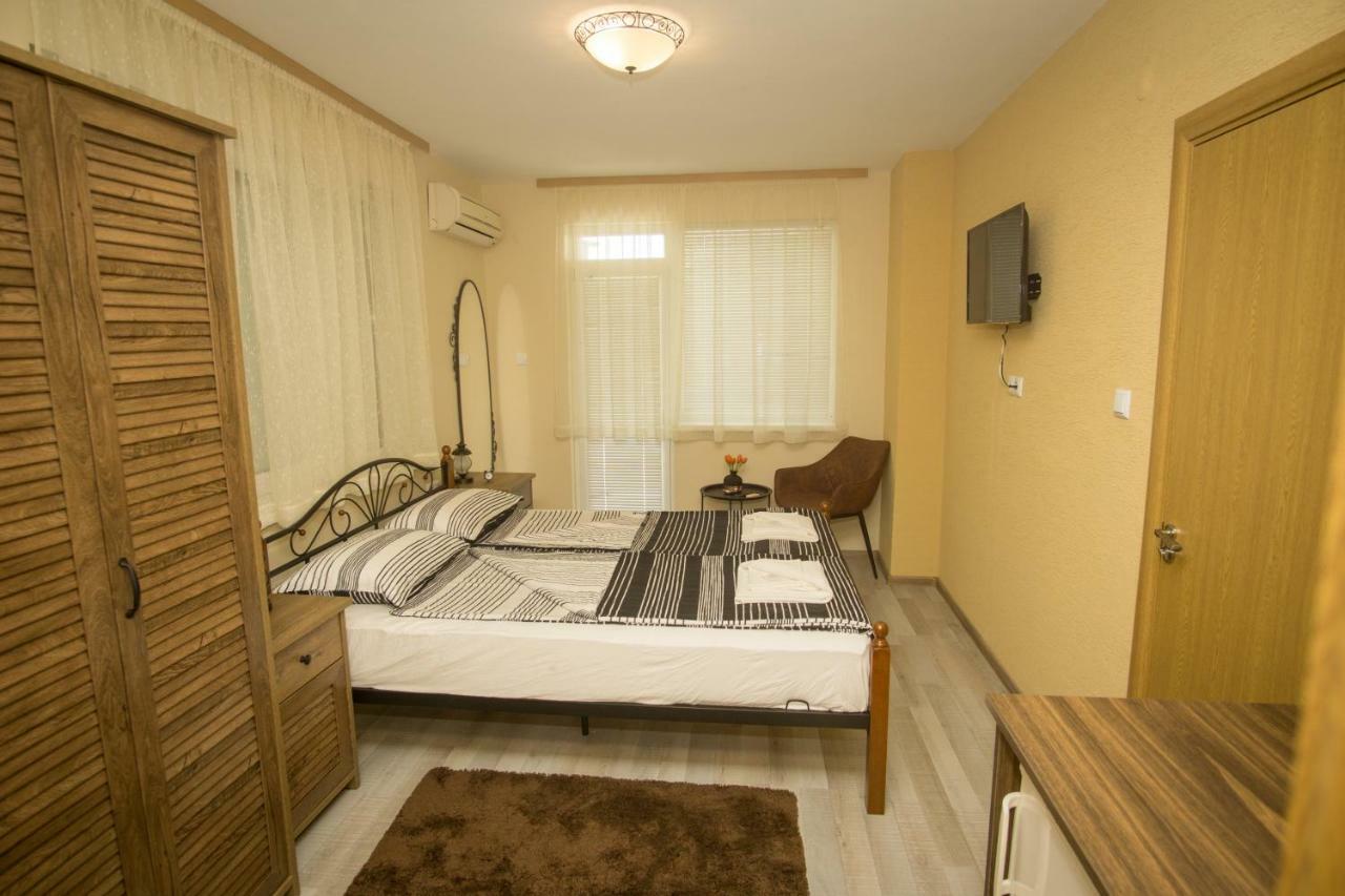 Apartamento Двойна Стая I - Къща За Гости Зоя Tsarevo Exterior foto
